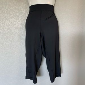 FILA NWT Blue exercise crop L
